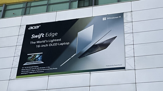 Accer Banner Installation_Courts Mega Store_Tampines_Singapore_Creative_OOH_Outdoor_2025